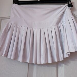 Goldhinge Pleated Skirt!!